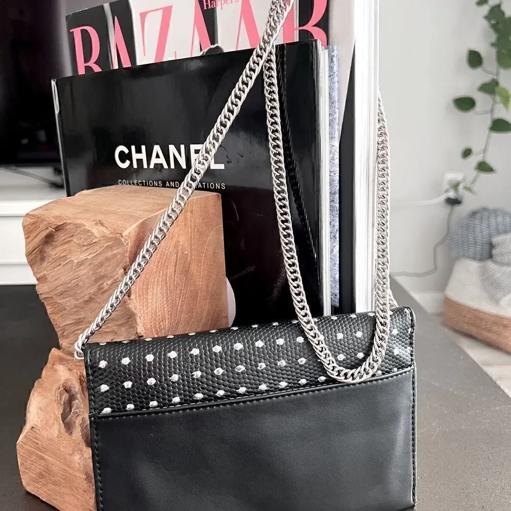 DANIELLE NICOLE  Black TINA CROSSBODY Clutch Purse Wallet